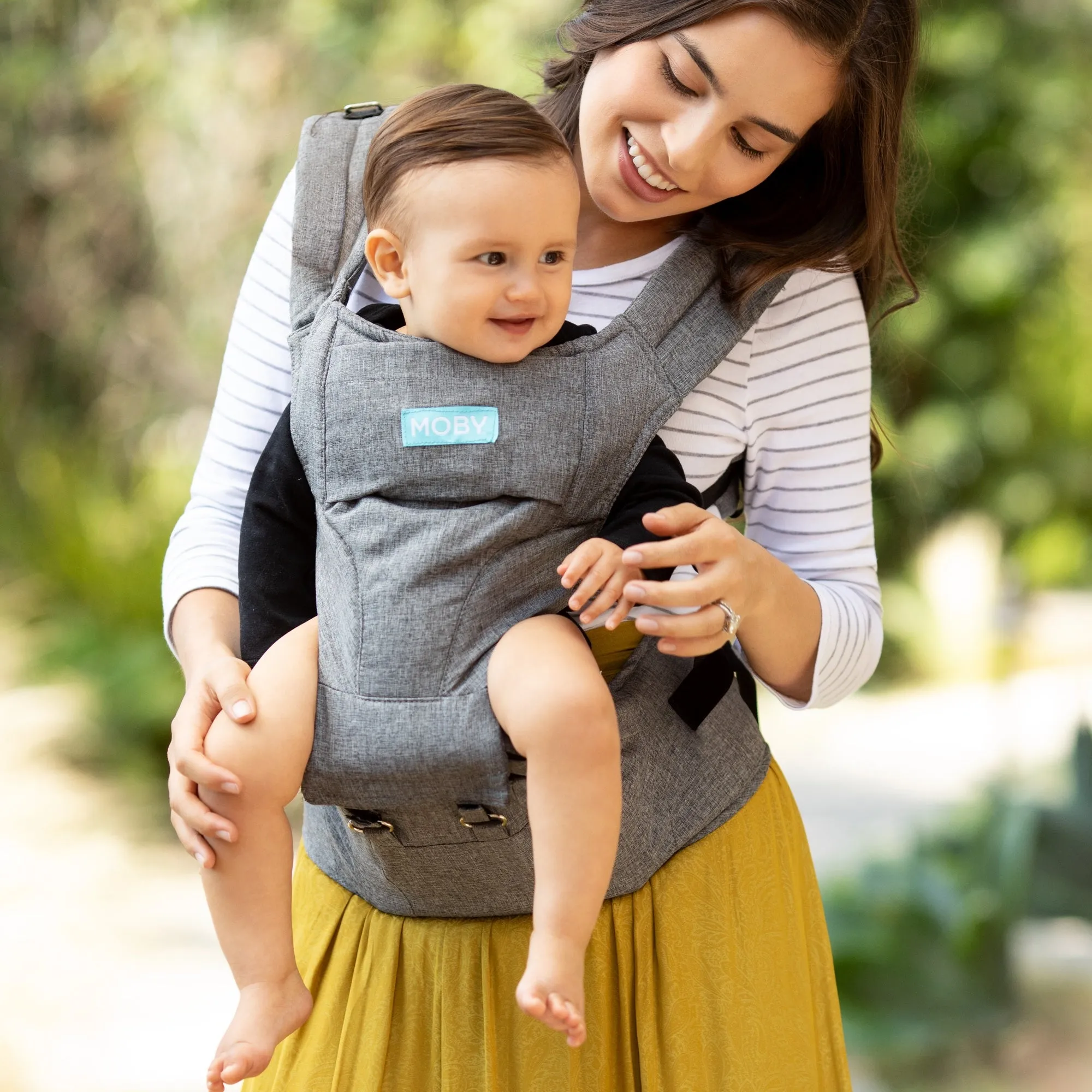 2-in-1 Carrier   Hip Seat - Grey