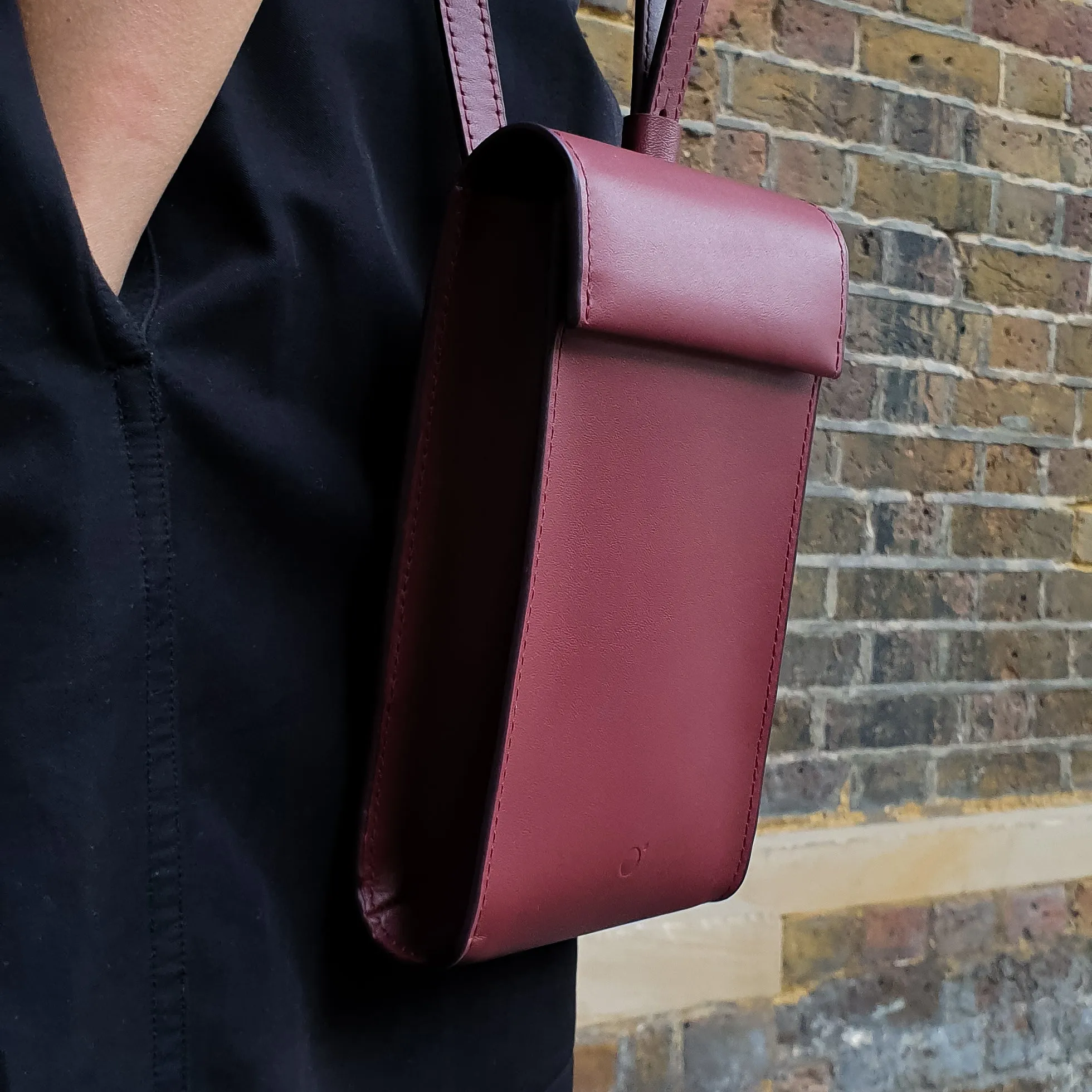 Adjustable Phone Bag in Oxblood