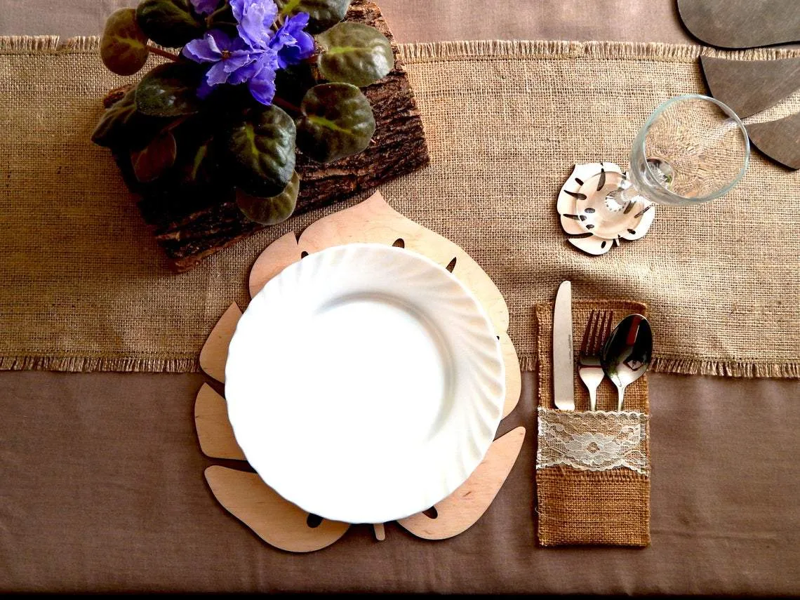 AmericanElm Multi Set Wooden Monstera Leaf Placemat and Coaster for Dining Table, Decoration Mats, Kitchen Decor (Placemat 30x33 cm, Coasters 9x9 cm)