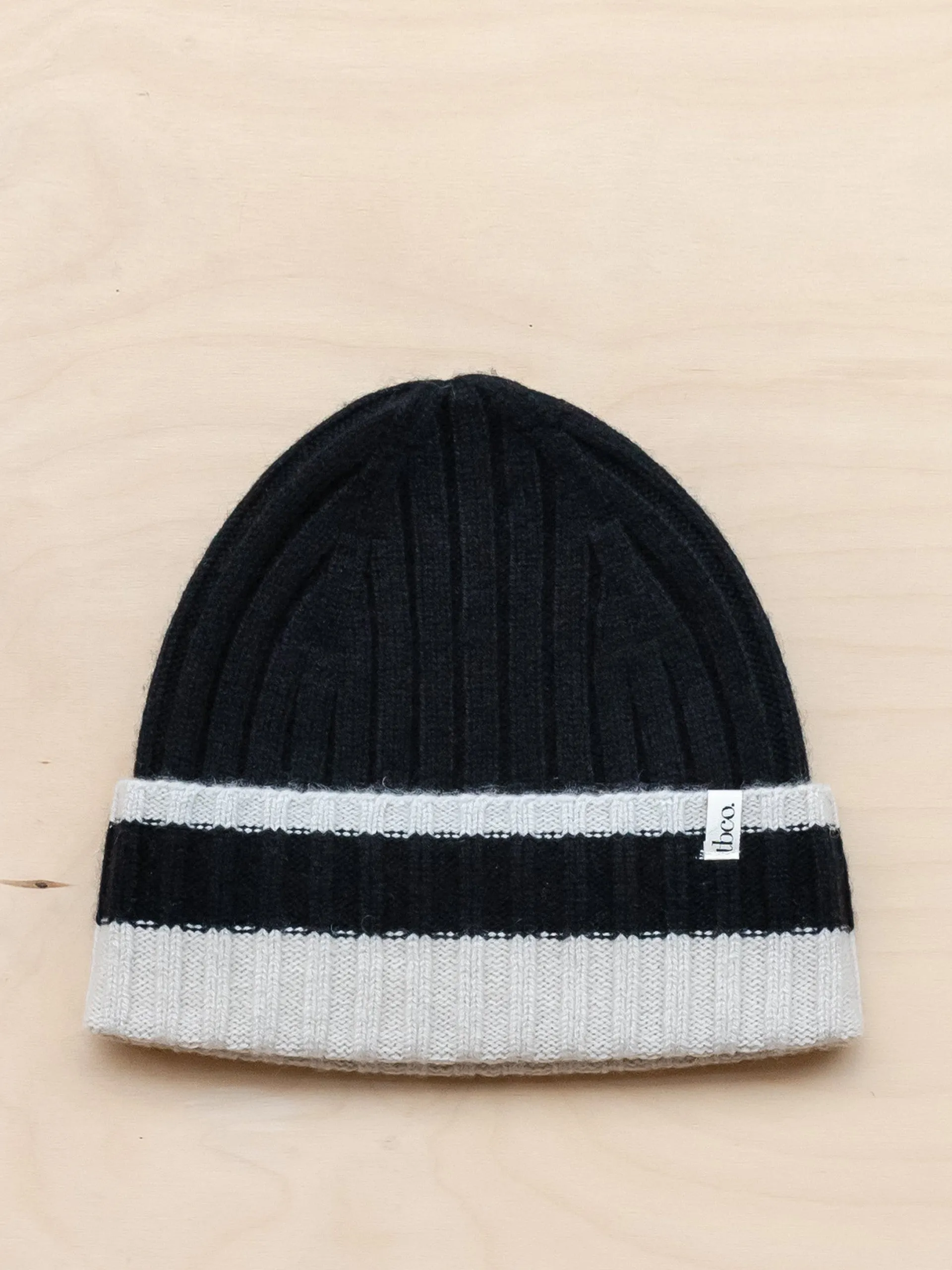 Cashmere and merino beanie in black and cream