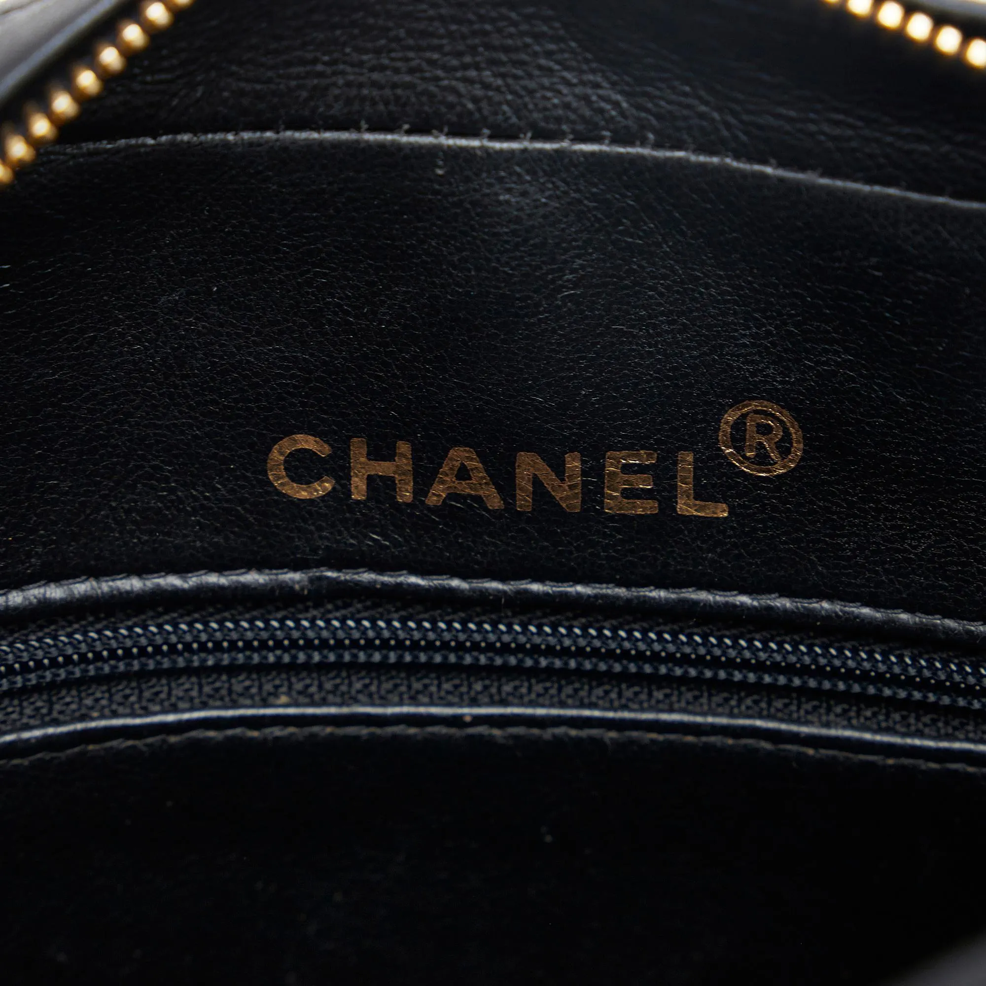 Chanel CC Matelasse Tassel Camera Bag (SHG-Emp6IH)