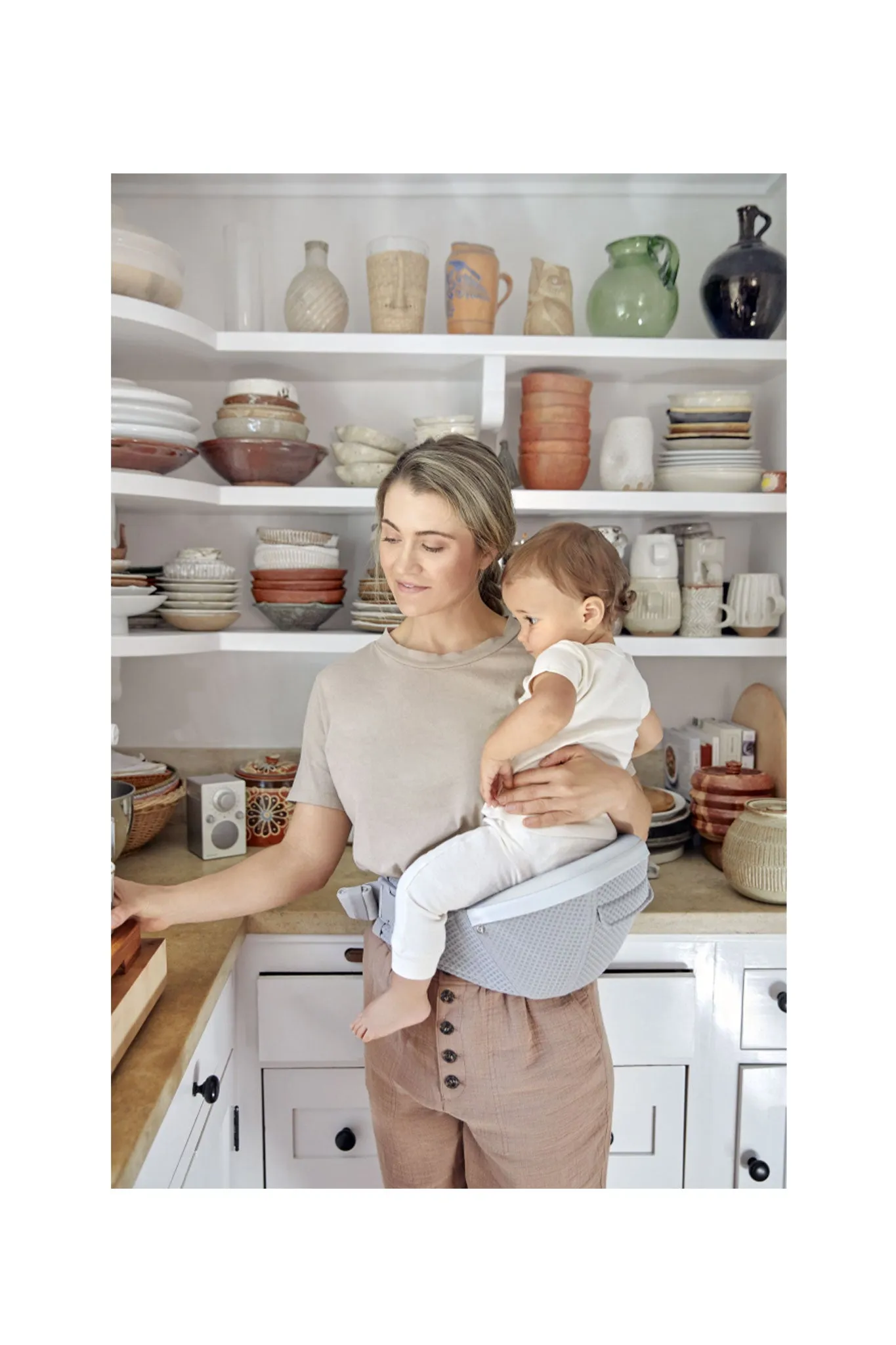 Ergobaby Alta Hip Seat Baby Carrier