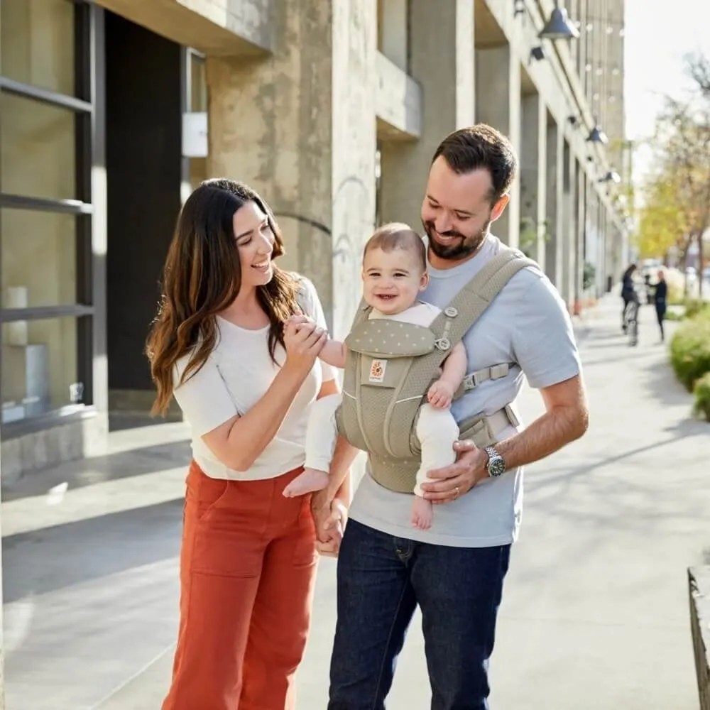 Ergobaby Omni Breeze in Soft Olive Diamond