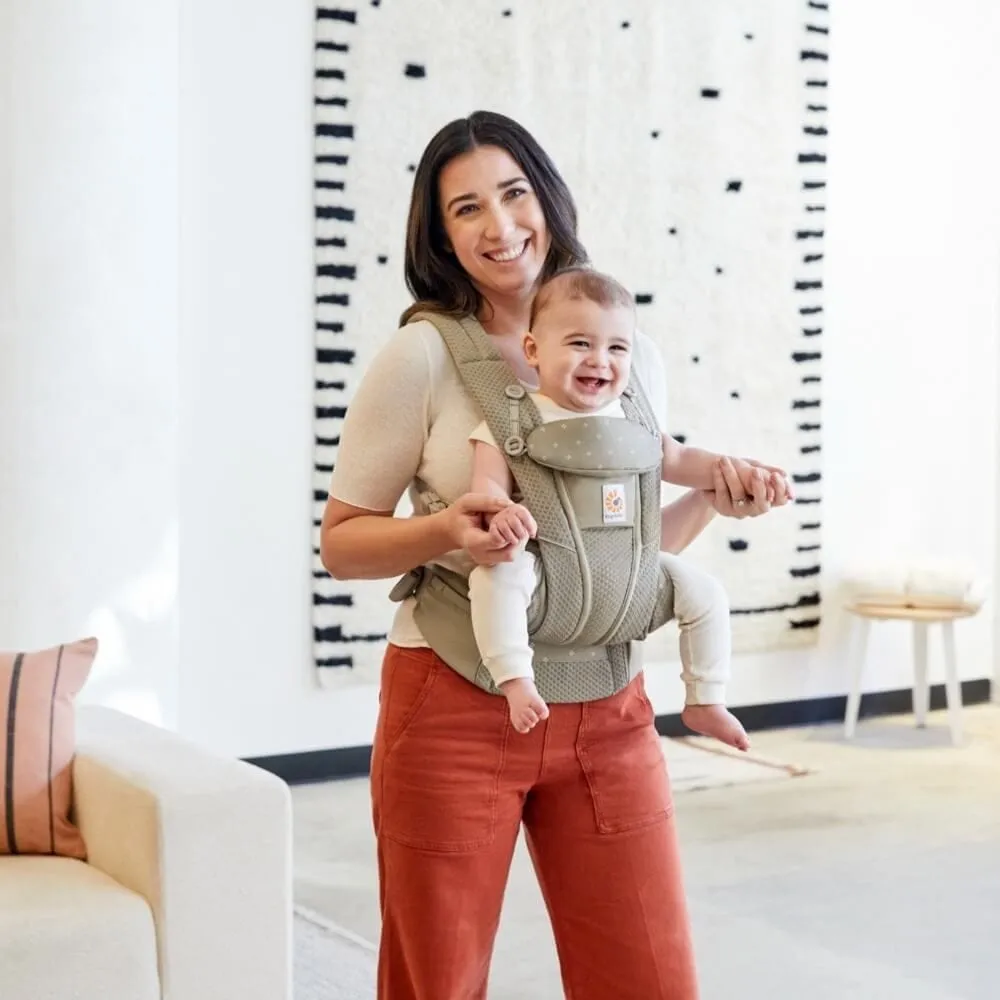 Ergobaby Omni Breeze in Soft Olive Diamond