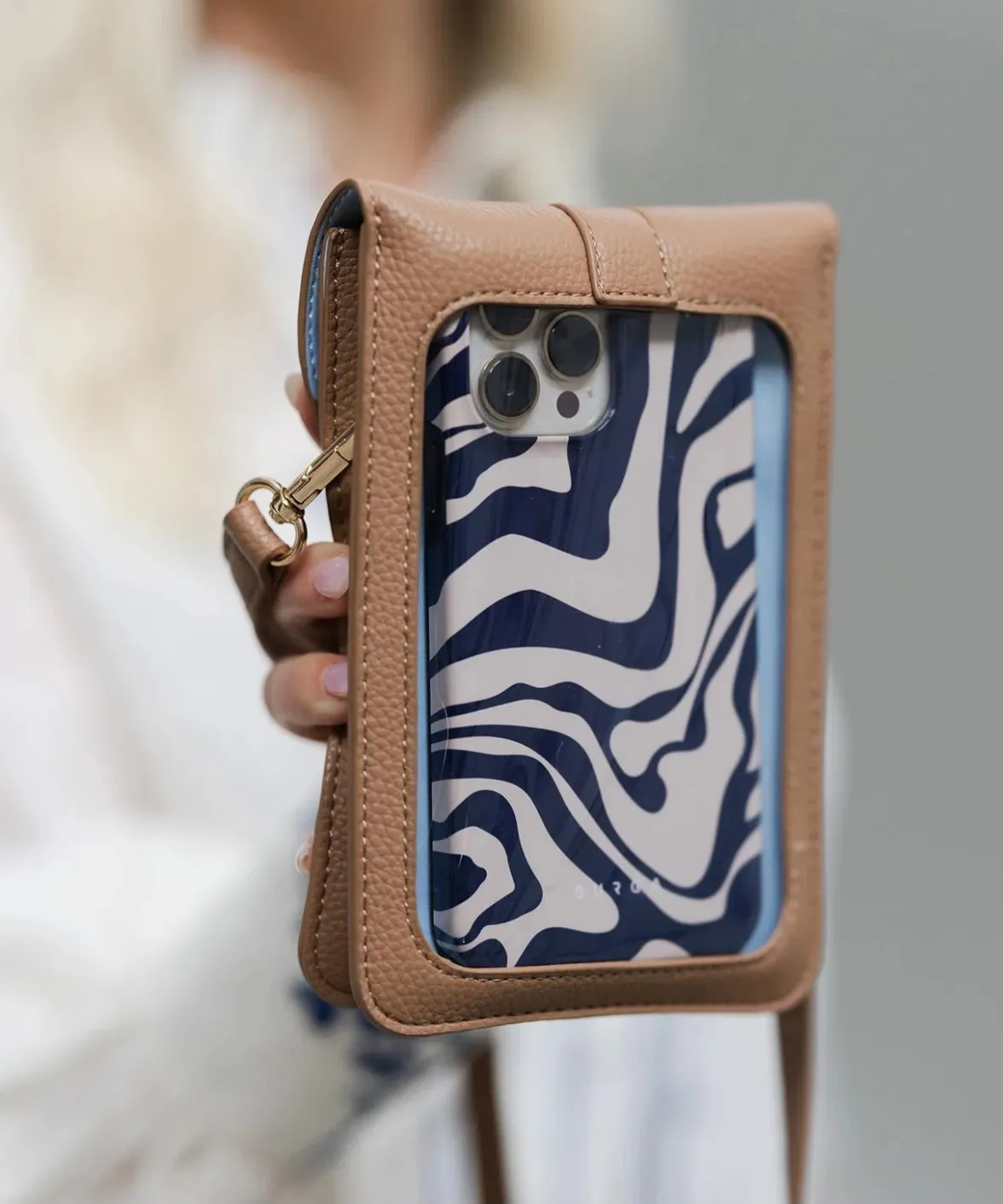 Fontaine Phone Bag