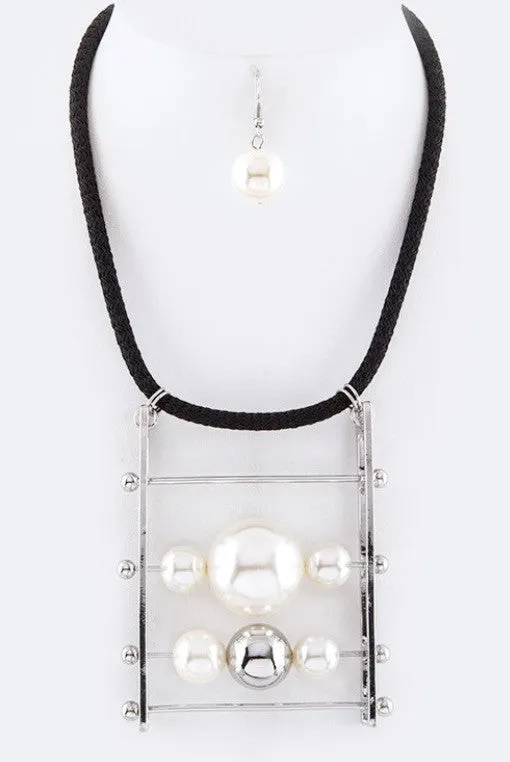 Modern Necklace