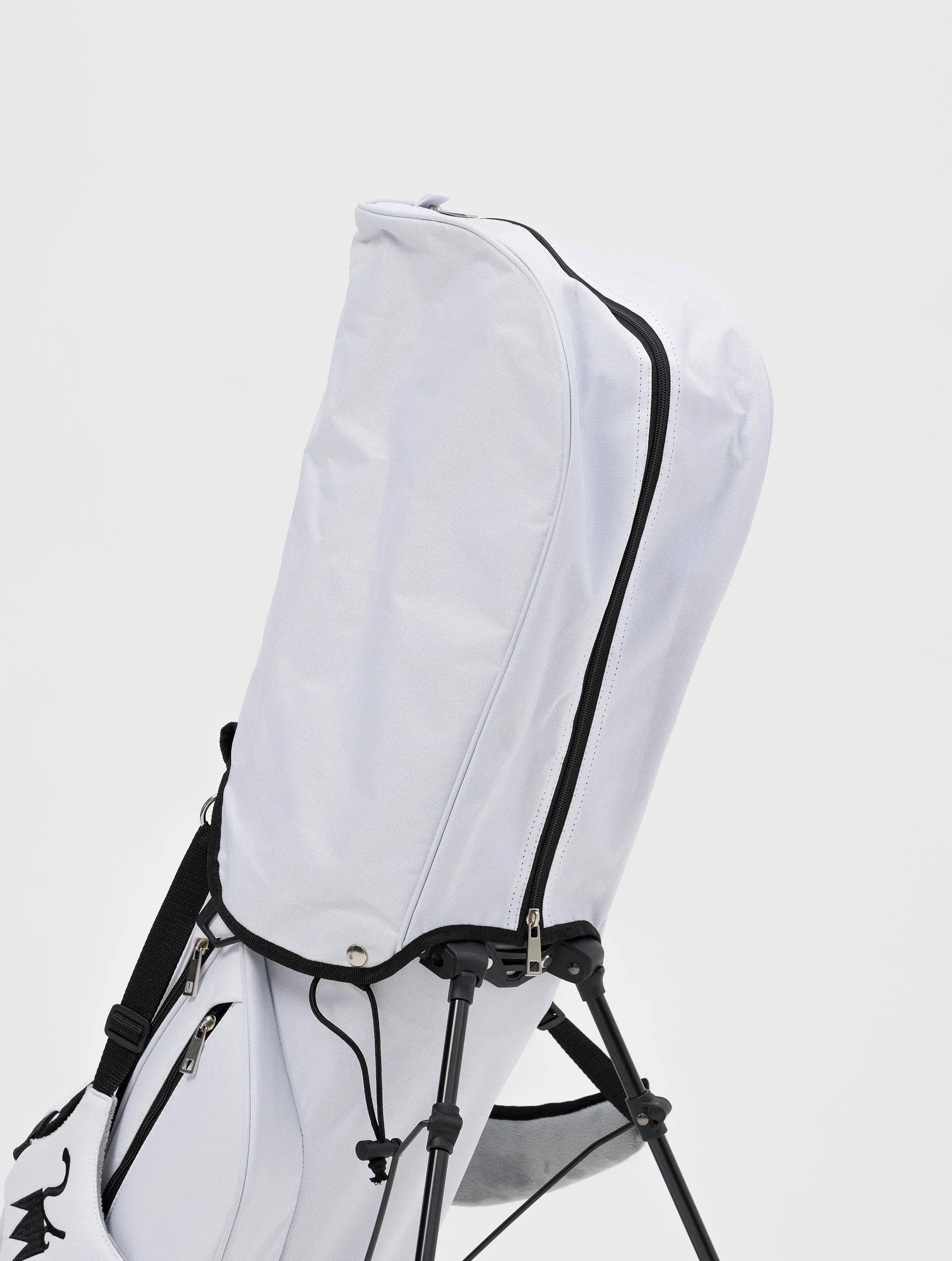NOHOW MINIMALIST GOLF BAG IN WHITE AND BLACK