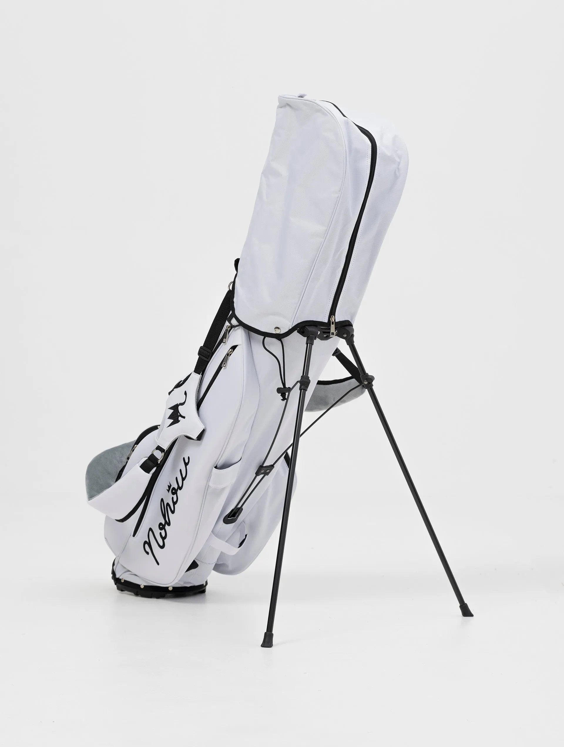 NOHOW MINIMALIST GOLF BAG IN WHITE AND BLACK