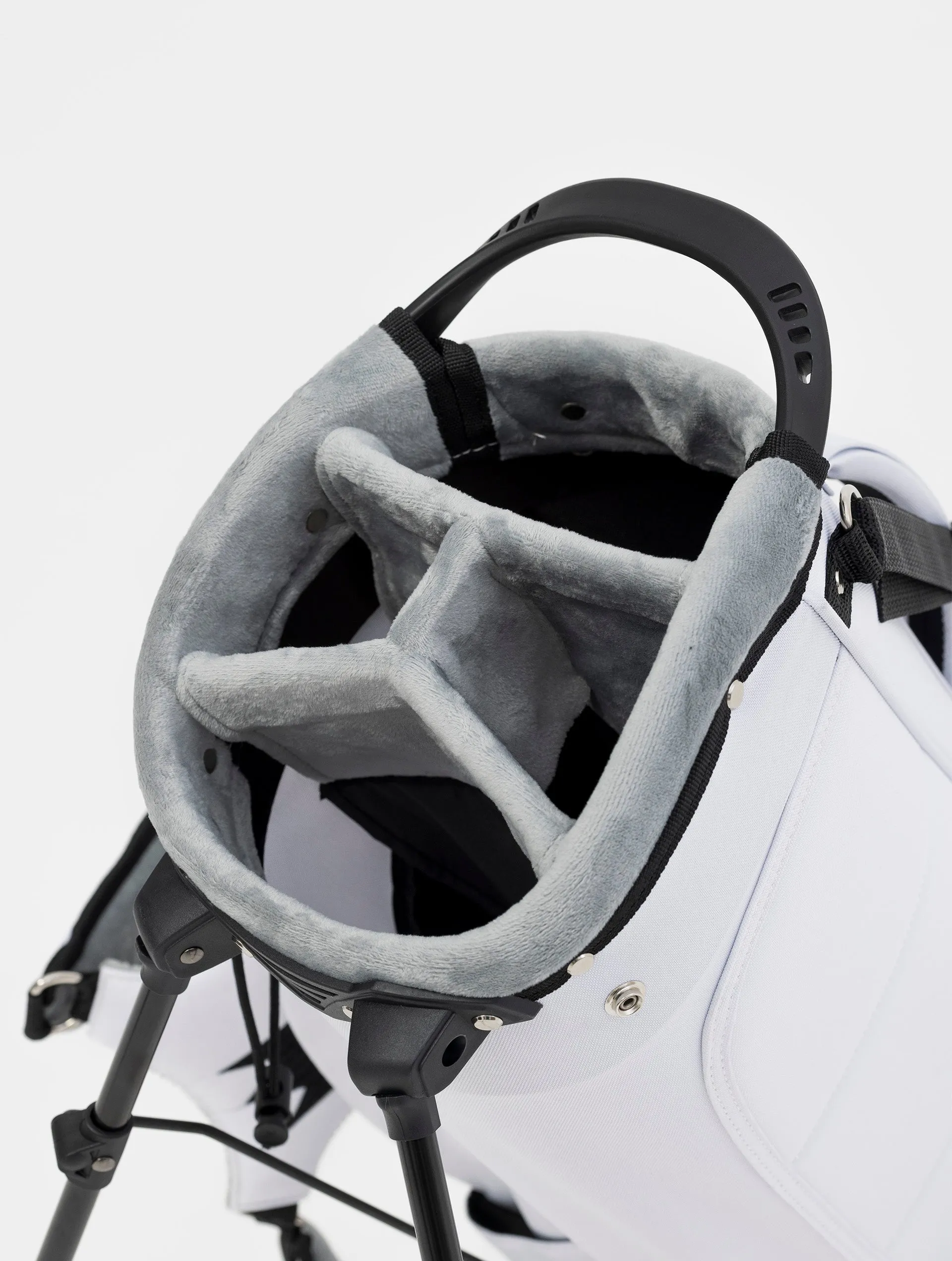 NOHOW MINIMALIST GOLF BAG IN WHITE AND BLACK