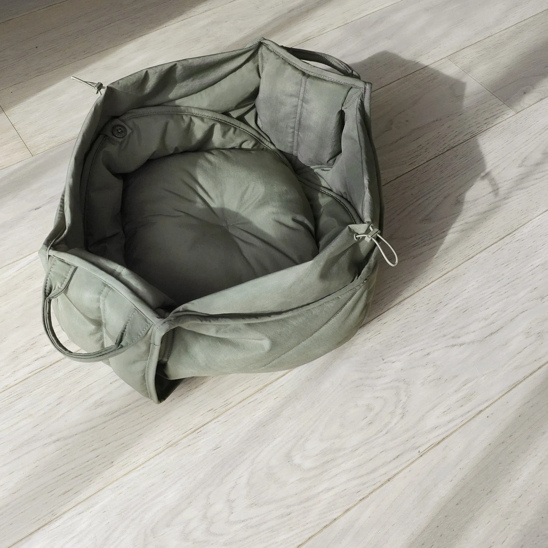 OLLA - Petitie Pet Carrycot