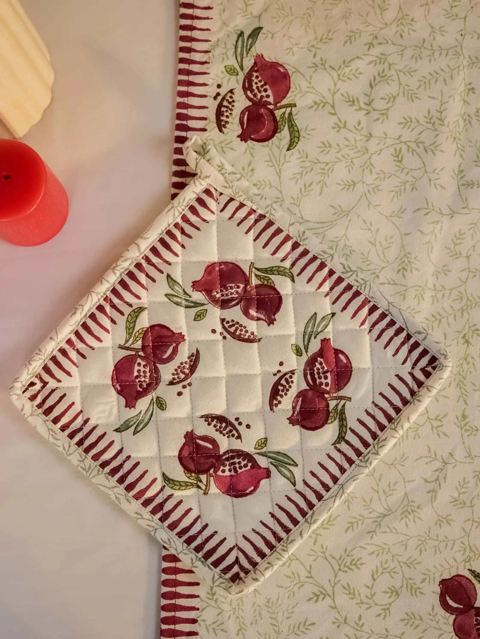 Pomegranate Pot Holder