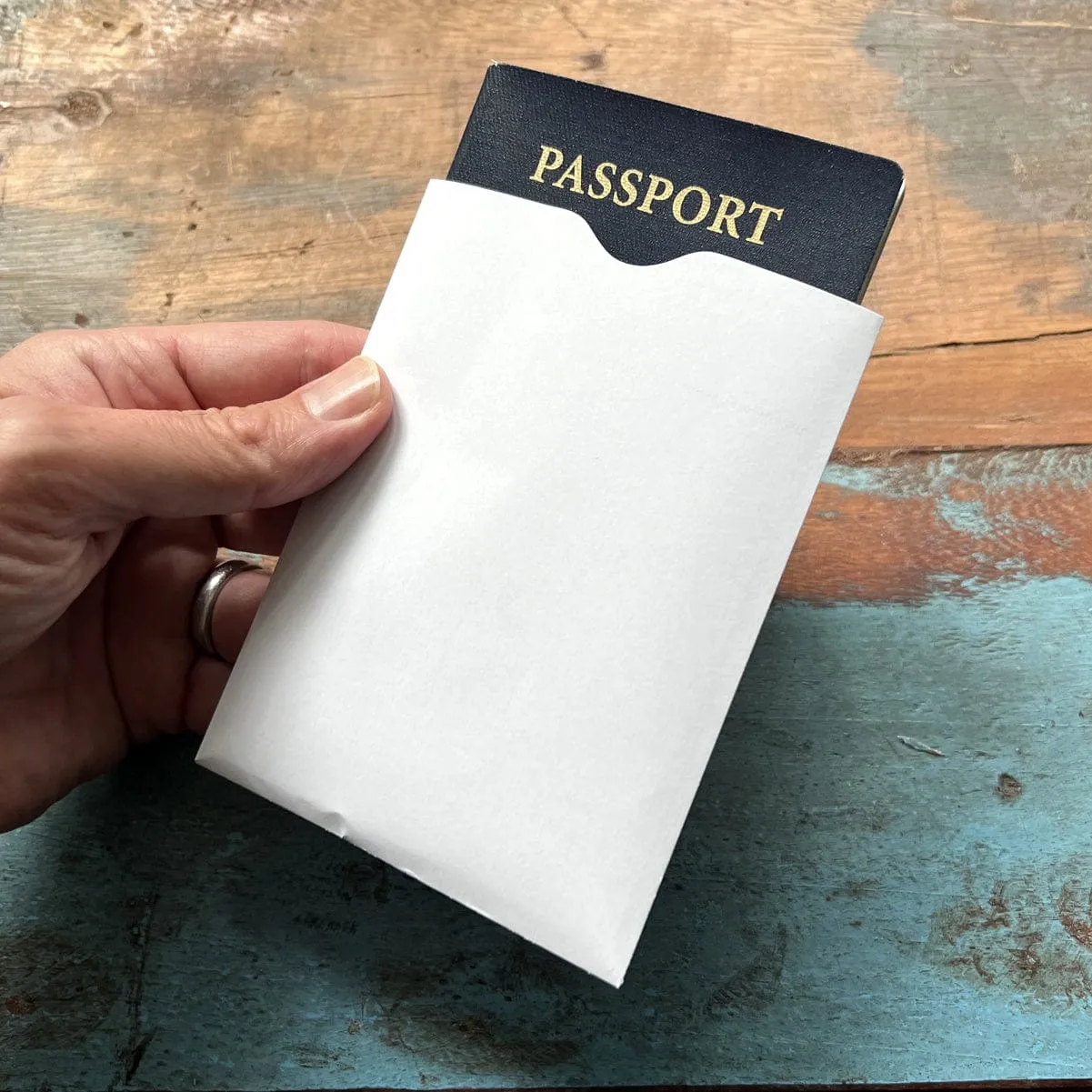 SkimSAFE Shielded RFID Passport Protection Sleeve 153036 (AH-225)