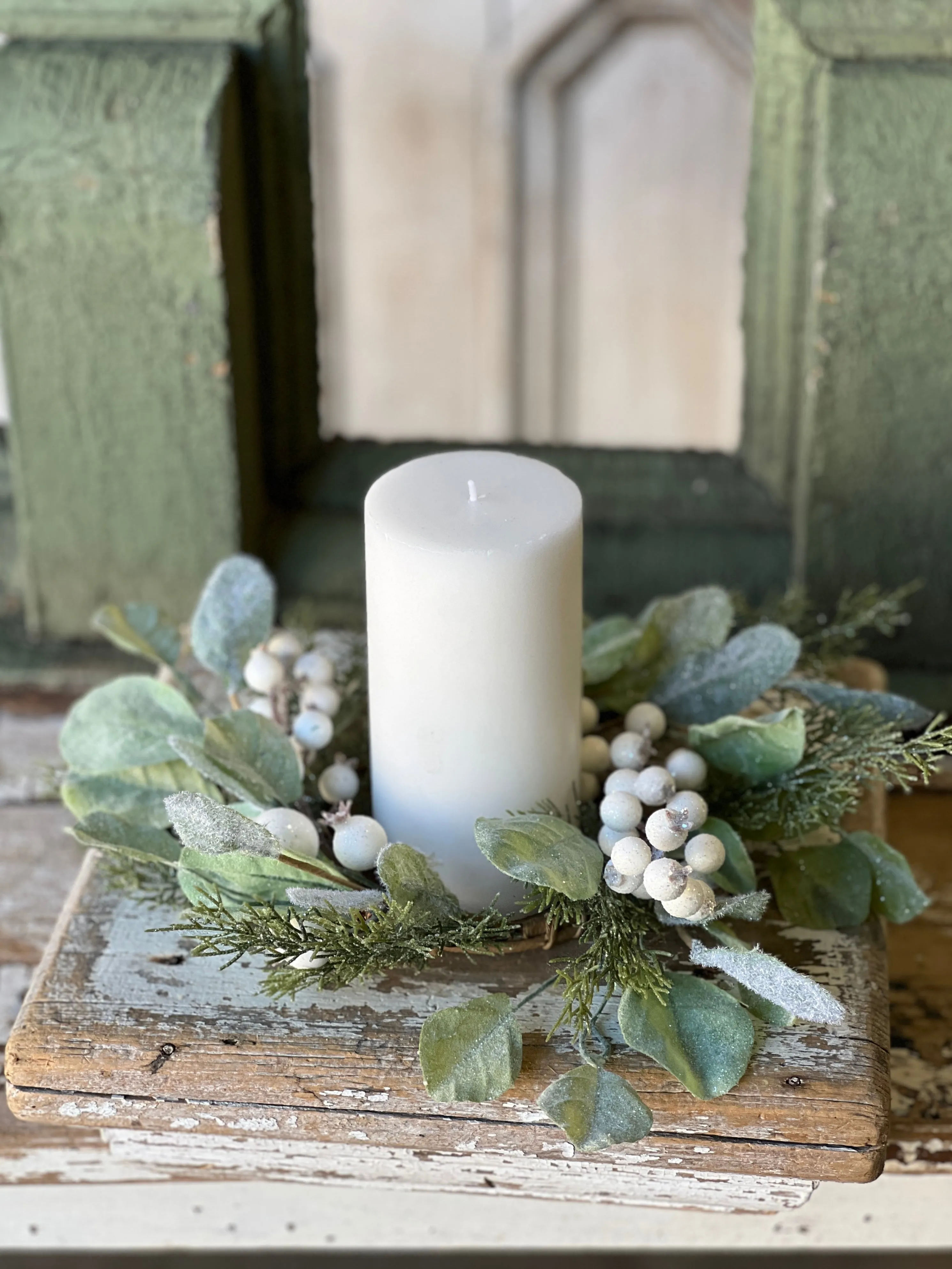 Splash of Splendor Candle Ring | 11"