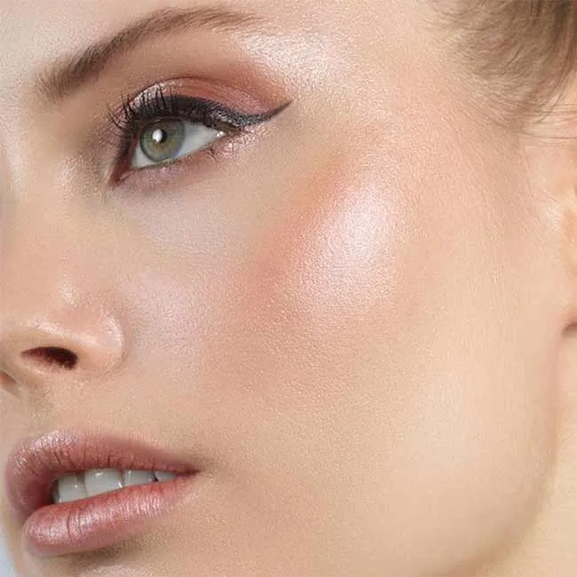 Stila Heavens Hue Highlighter