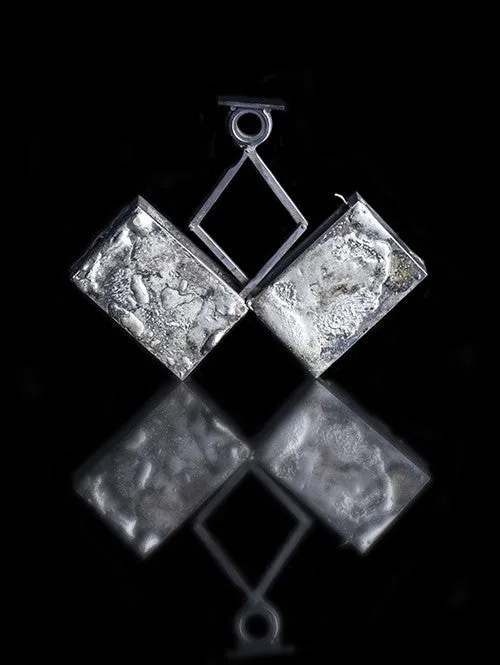 TEXTURED BOX AND RING