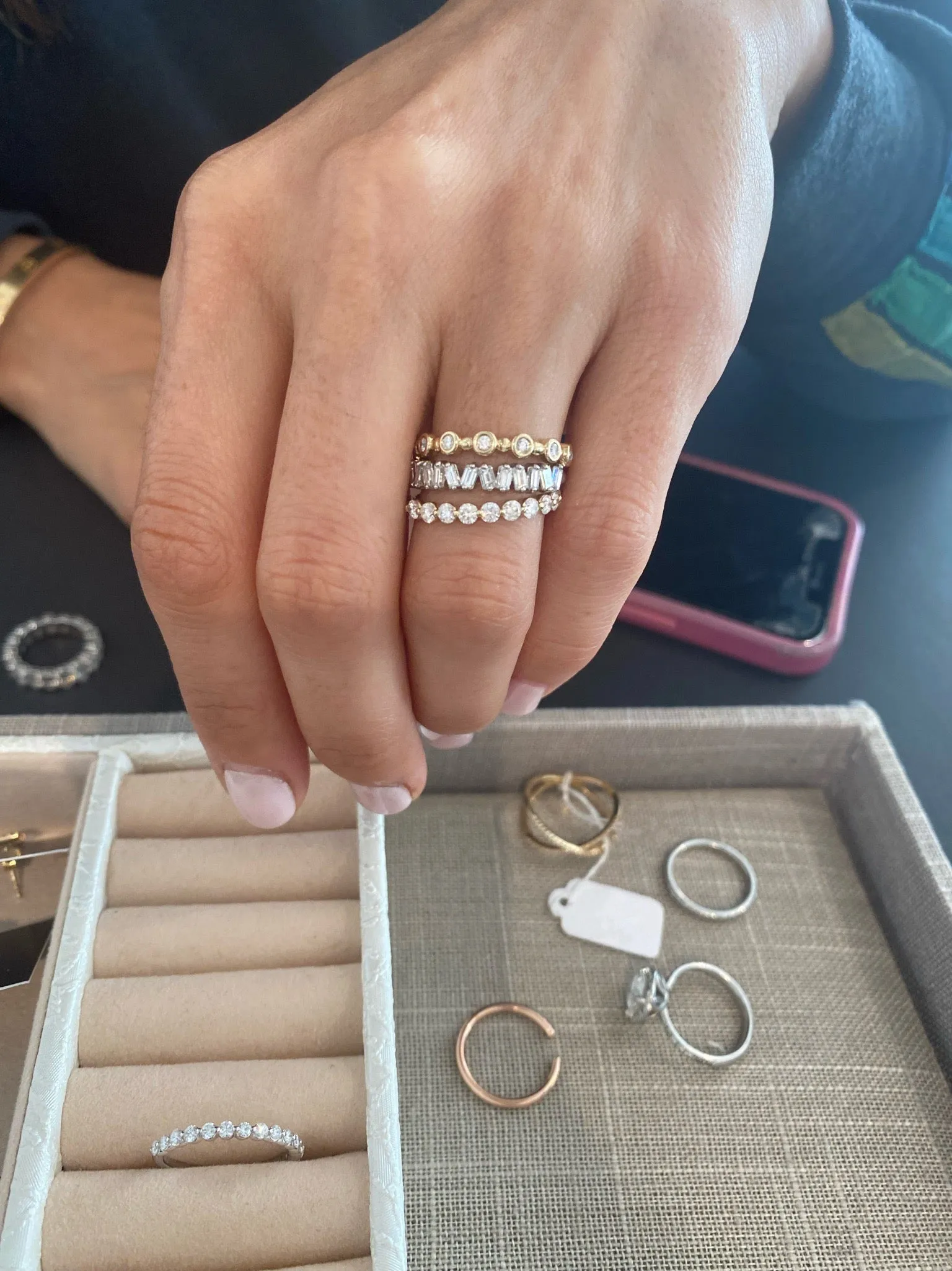 The Maxi Floating Diamond Band