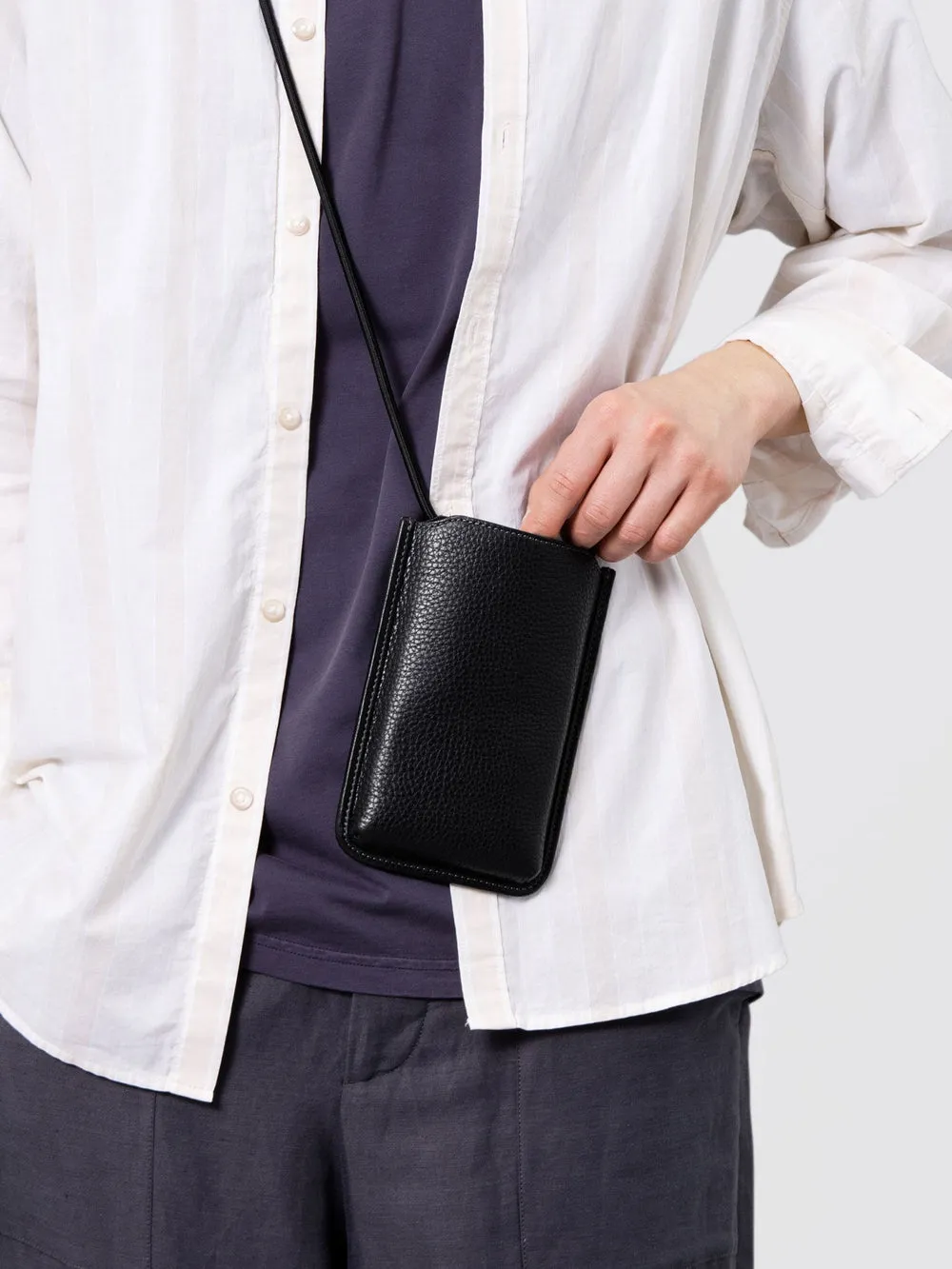 Tone Nume Leather Crossbody Phone Bag
