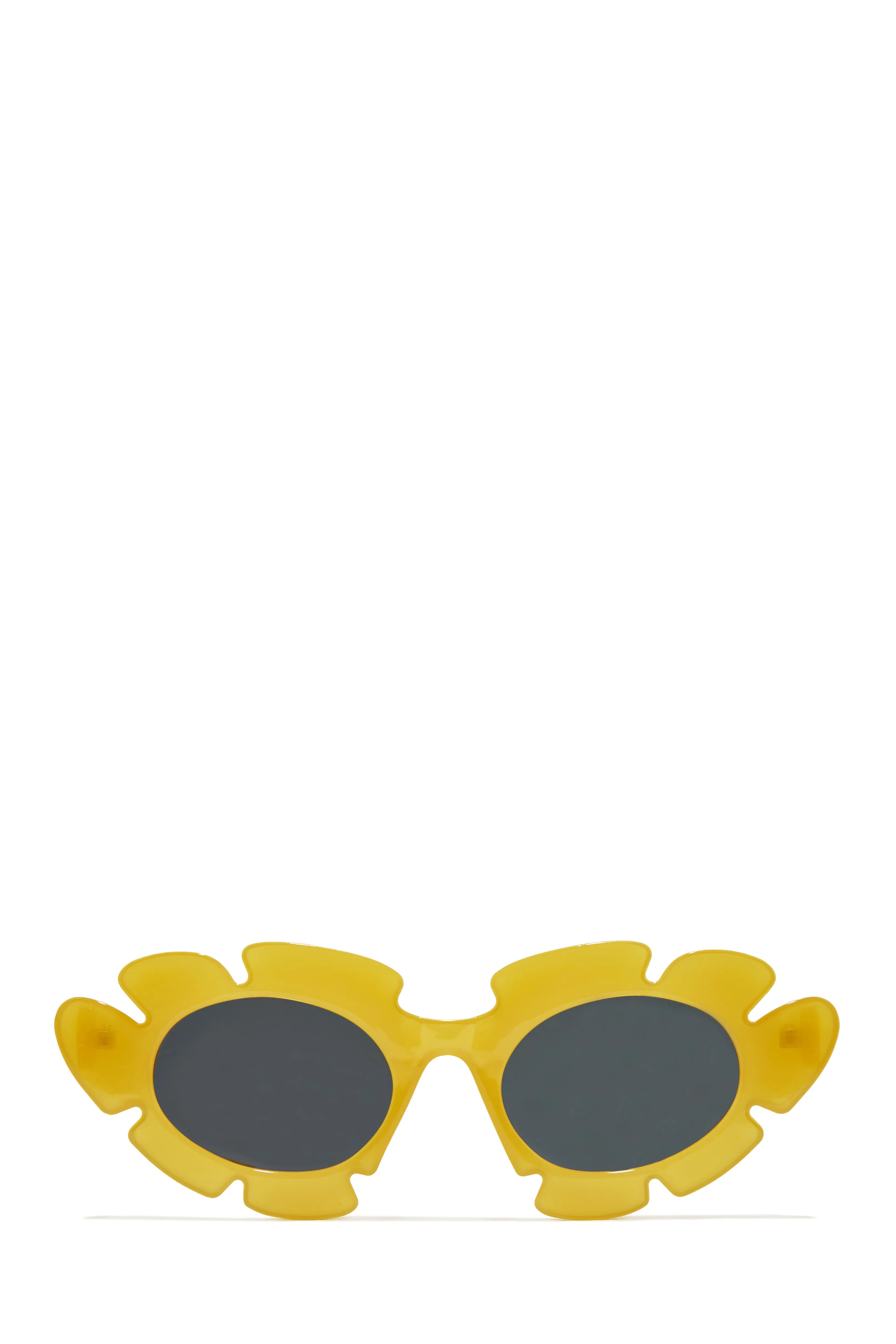 Weekend Flirt Unique Standout Frame Sunglasses - Black