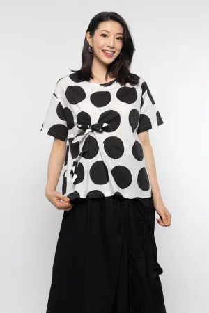 Wilda Top in Unique Circles
