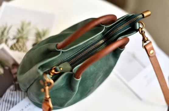 YAAGLE Women Classic Tanned Cowhide Bucket Handbag YG370