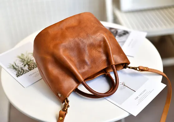 YAAGLE Women Classic Tanned Cowhide Bucket Handbag YG370